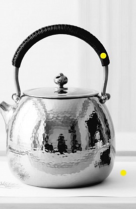 Fine silver polished teapot £8000 order number 880